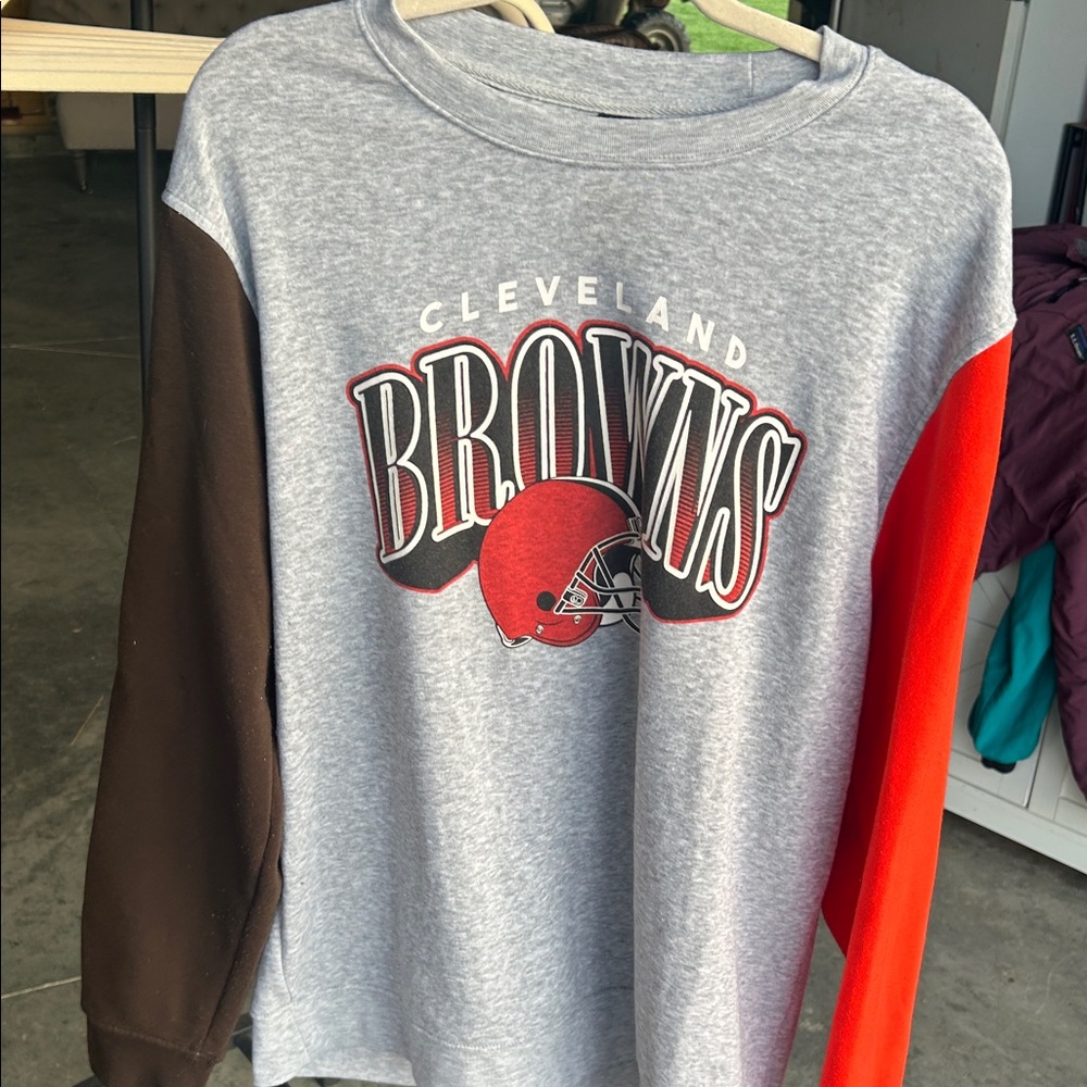 Cleveland browns sweatshirt